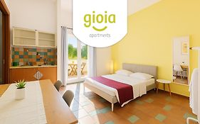 Le Grand Bleu - Gioia Apartments